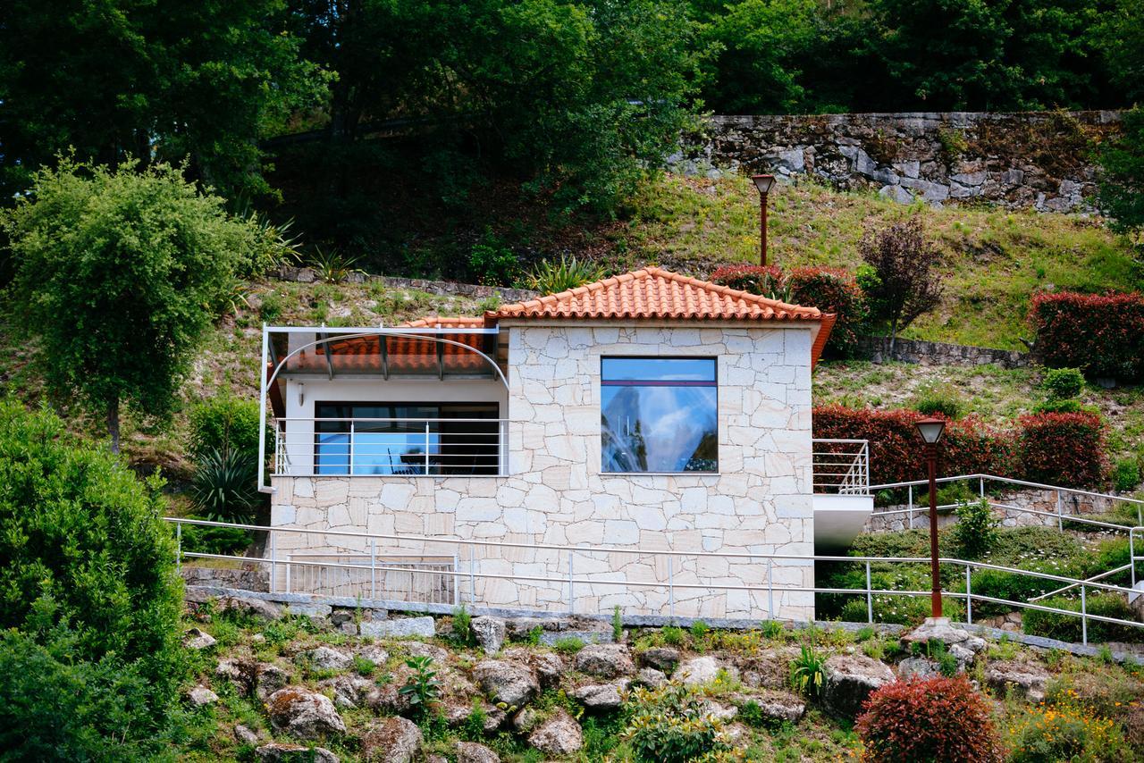 Quinta Do Rio Geres Villa Bouro Bagian luar foto